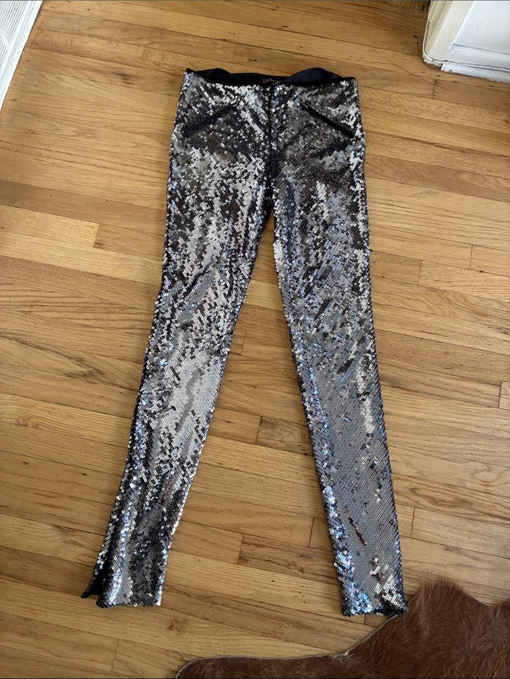 Larok Sequin Slim Leg Pants - Silver size small